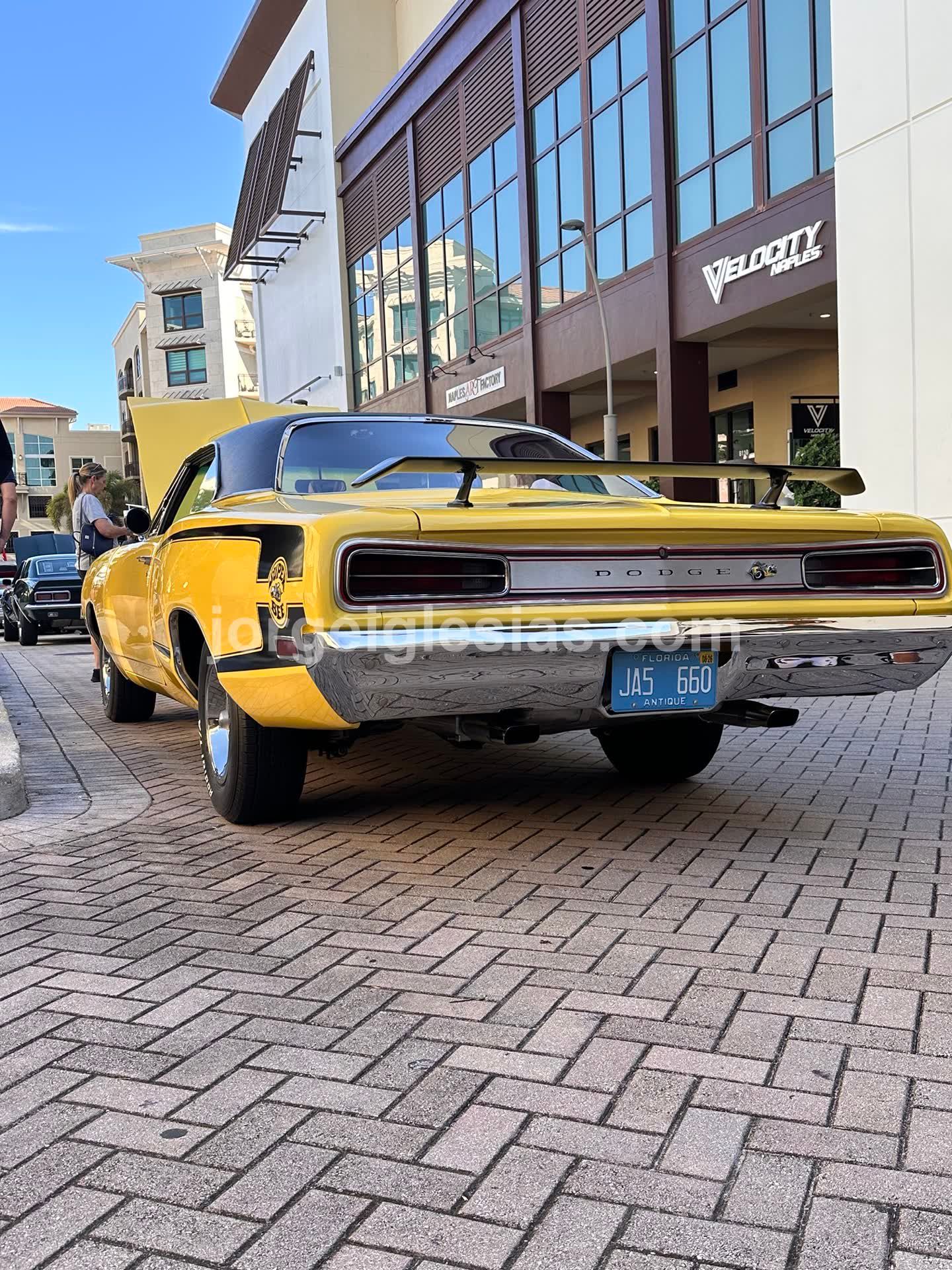 Naples Cars and Coffee - Sunday Dec 21, 2025 - Image 8