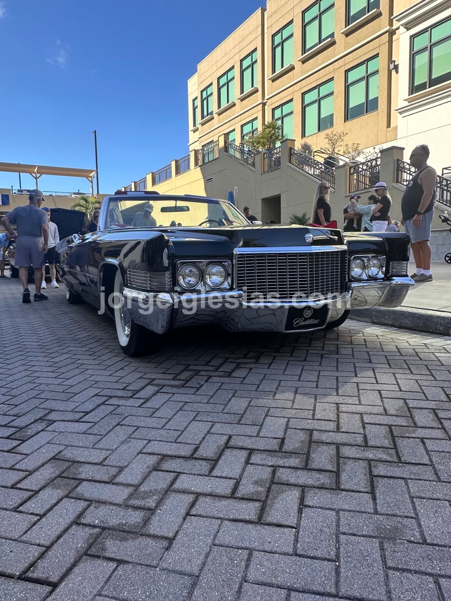 Naples Cars and Coffee - Sunday Dec 21, 2025 - Image 30