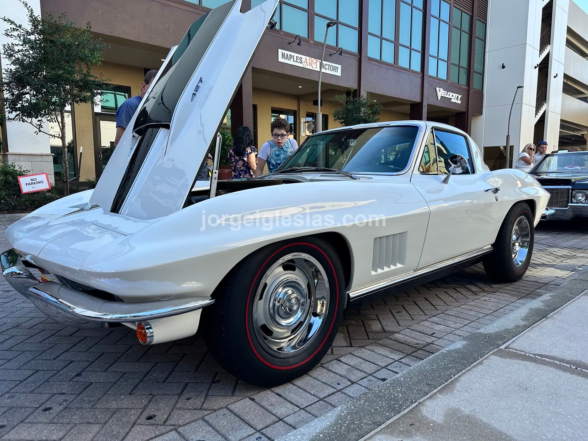 Naples Cars and Coffee - Sunday Dec 21, 2025 - Image 40