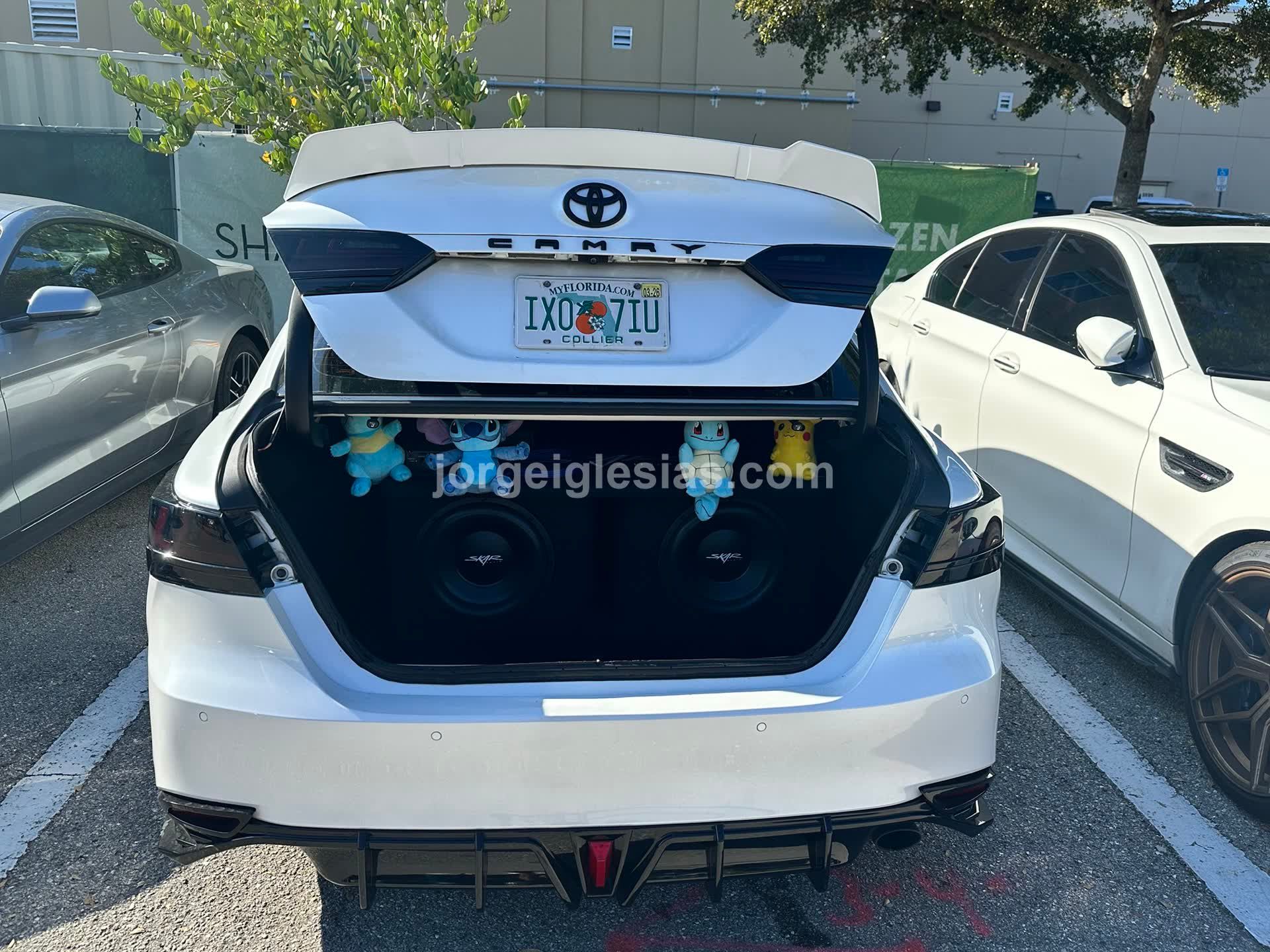 Naples Cars and Coffee - Sunday Dec 21, 2025 - Image 38